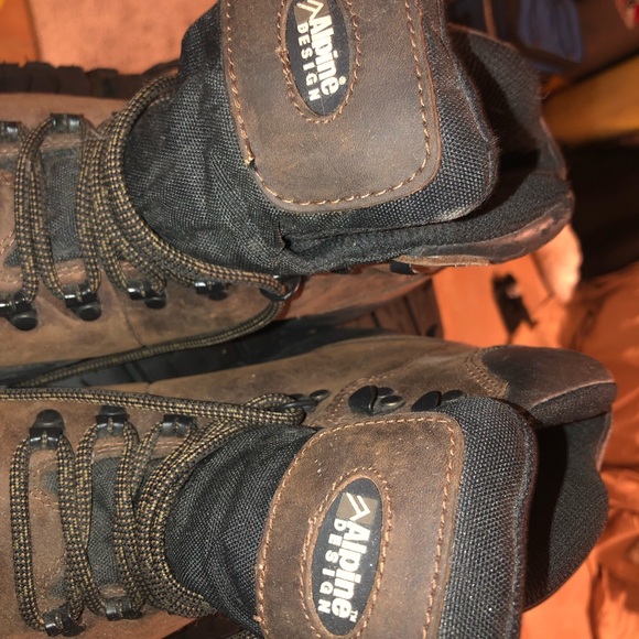 Men’s hiking boots